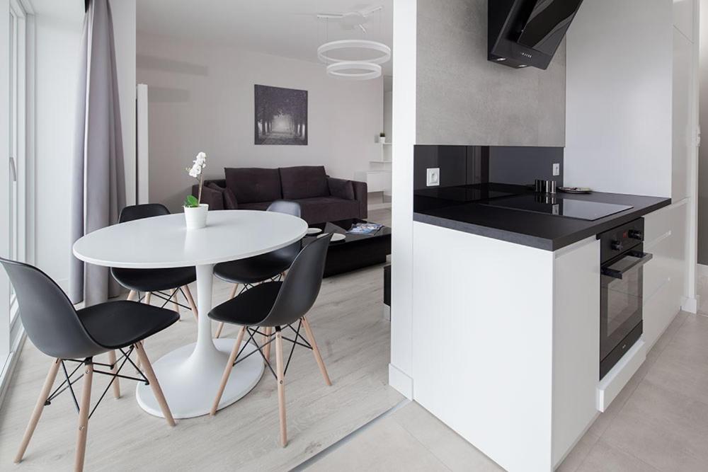 Capital Apartments - Towarowa بوزنان المظهر الخارجي الصورة